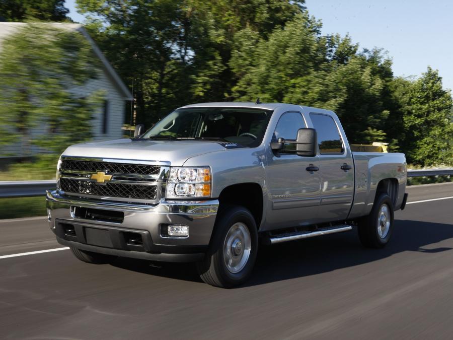  Chevrolet Silverado 3500 HD Crew Cab 2010 года  (фото 11 из 16)